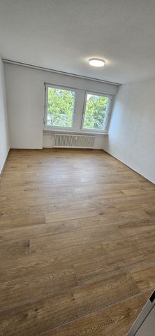 Neu renovierte hübsche 3.5-Zimmerwohnung mit Balkon im 2. OG - Photo 5