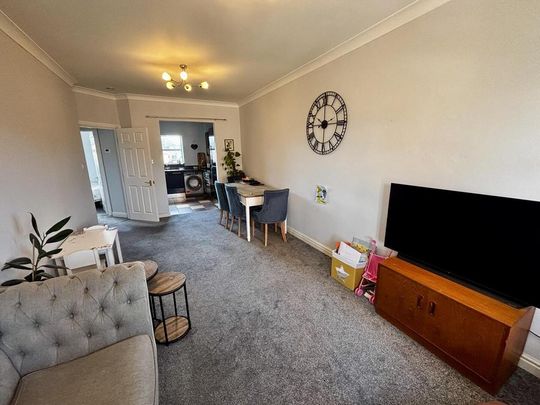 3 bedroom apartment to rent - Photo 1