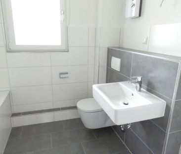 *** Großzügige 3-Zi-Wohnung mit zwei Loggien in Essen-Frohnhausen *** - Photo 5