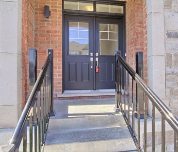 For Lease - 230 Bennett Street, Newmarket, Ontario - Photo 5