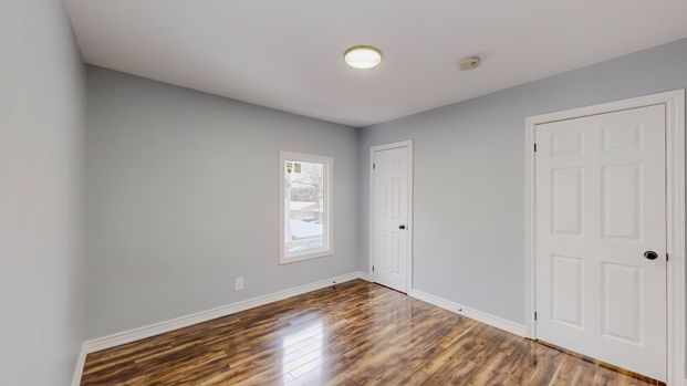 For Lease - 4357 Seneca Street, Niagara Falls, Ontario - Photo 1