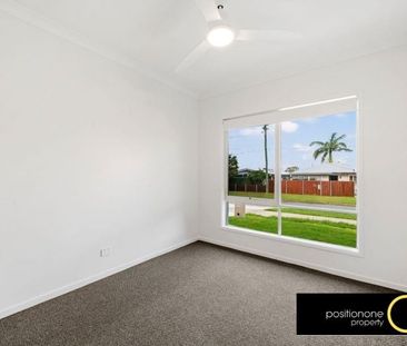 Brand New Family Home with a huge floorplan of 246m2! Only 1.5Km to... - Photo 3