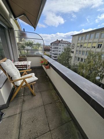 Moderne 2½-Zimmerwohnung im Bahnhofquartier - Photo 2