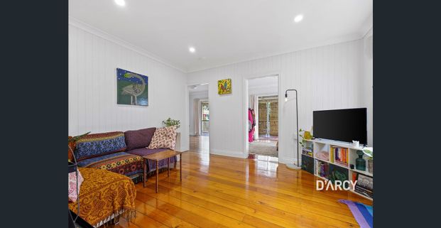 Picture Perfect Cottage In The Heart Of Paddington - Photo 1