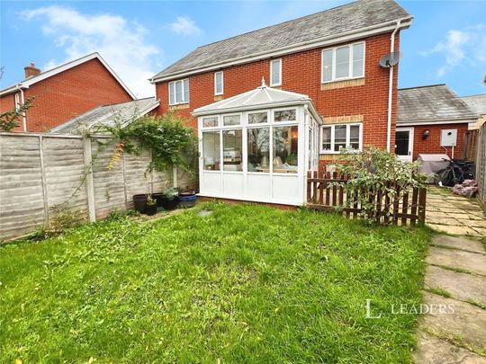 3 bedroom house to rent Bloomfield Way, Debenham, Stowmarket, IP14 - Photo 1