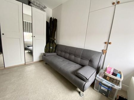 2 bedroom terraced house to rent - Photo 4