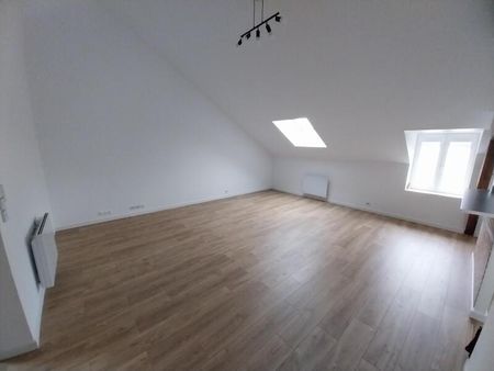 Location Appartement 3 pièces 71m² FLEURY LES AUBRAIS 45400 - Photo 5