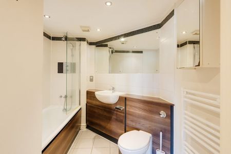 1 Bed Flat - Photo 5