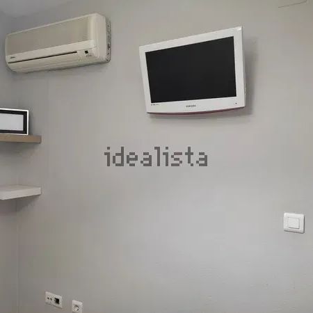 Alquiler de piso en Victoria Eugenia - Photo 2