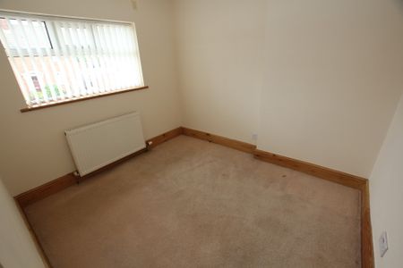 3 Bedroom End Terraced House, Chester - Photo 4