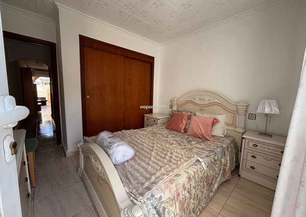 Bungalow in Torrevieja, urbanizacion, for rent