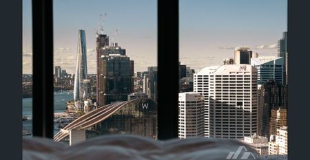 1 Bedroom | 1 Bathroom | Huge Study High-Level, North-Facing Apartment with Harbour Views - Photo 5