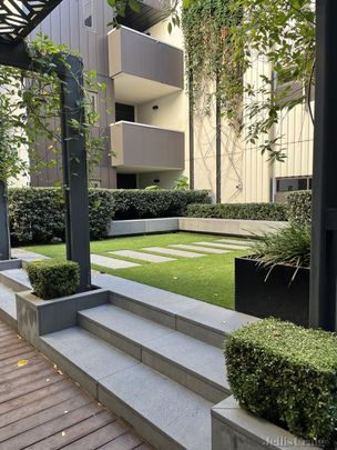 110/2 Hobson Street, South Yarra - Photo 1