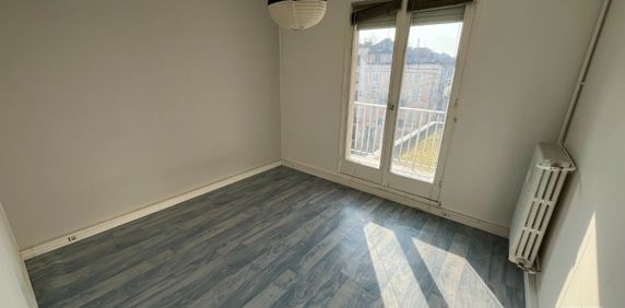 Location Appartement 2 pièces 48m² CAHORS 46000 - Photo 2