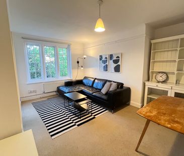 2 Bed Flat, Hillsborough Court, NW6 - Photo 1