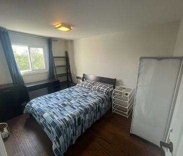 For Lease - 24 Carlingwood Court Unit# Room1, Toronto, Ontario - Photo 2