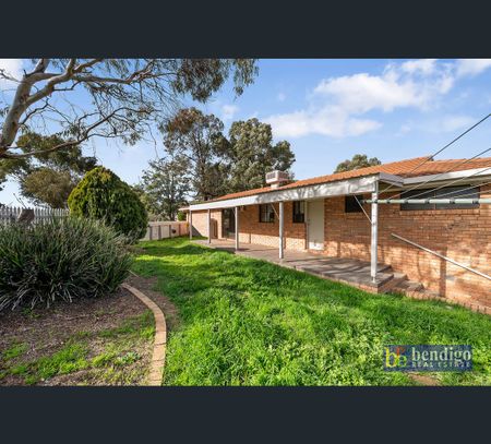 25 Landale Dr, Strathdale, Vic 3550 - Photo 3