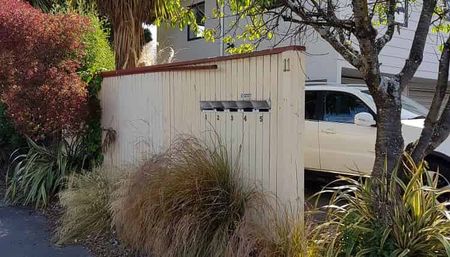 Warm, sunny and plenty of parking. - Photo 5