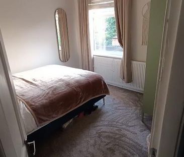 79 Ravenhill Gardens, Belfast, BT6 8GQ - Photo 6