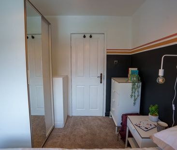 Room in a Shared House, Park View Grove, LS4 - Photo 4