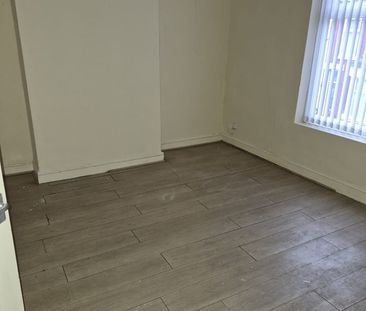3 Bed Terraced House, Milman Road, L4 - Photo 4