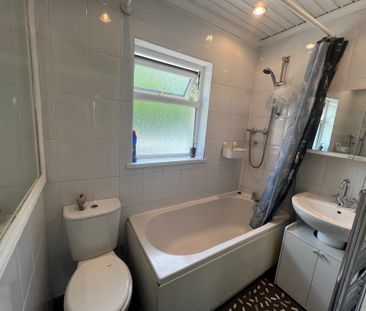 Sloper Road, Cardiff - Photo 6