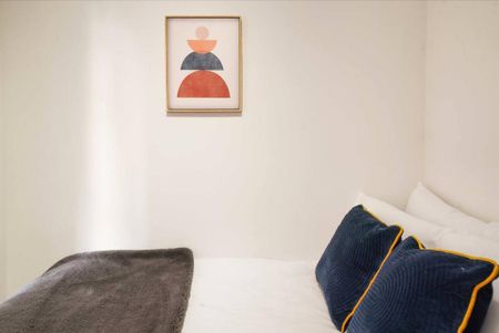 1 bedroom in a house share to rent - Photo 5