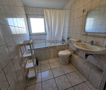 Stylisches WG-Zimmer in Top-Lage direkt an der U-Bahn zur Uni und B... - Photo 1