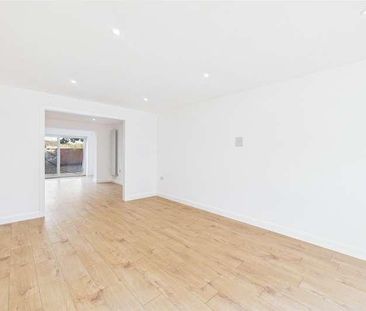 Maple Close, Winnersh, Wokingham, Berkshire, RG41 - Photo 2