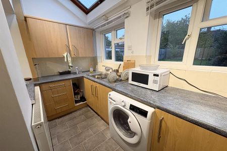 1 bedroom flat to rent - Photo 4