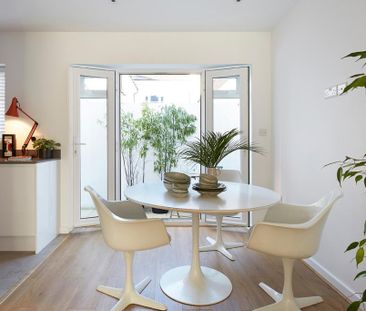 3 bedroom terraced house to rent - Photo 5