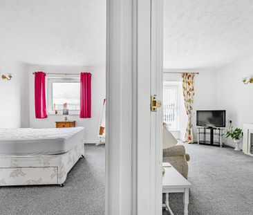 1 bedroom retirement property to rent - Photo 4