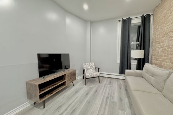 For Lease - 268 Talbot Street Unit# 12, St. Thomas, Ontario - Photo 1