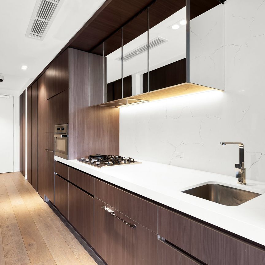 'GISELLE' Luxury living in South Yarra - Photo 1