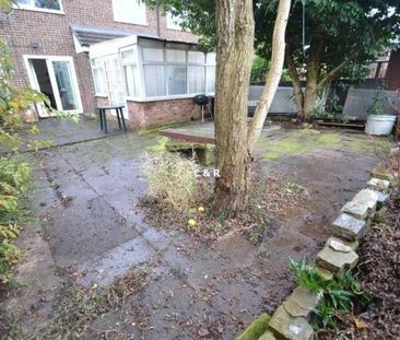 Pinder Walk, Hulme, Manchester, M15 - Photo 4