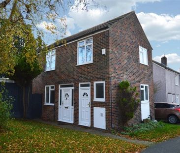 Harlow, Essex - Photo 4