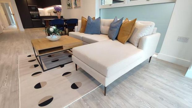 2 bedroom flat to rent - Photo 1