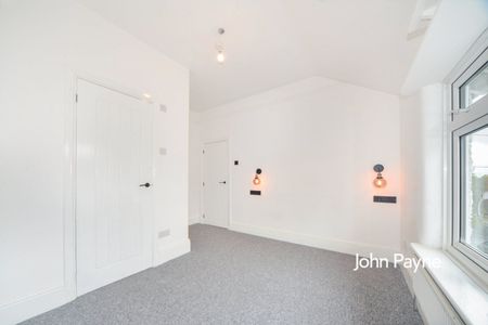 Rochdale Road, London, SE2 - Photo 5