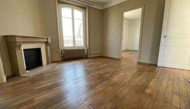 Appartement 4 pièces 95m2 REIMS 940 euros - Photo 1