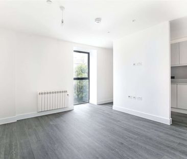 Elegant Studio Apartment – Refined Living for the Single Professional - Photo 6