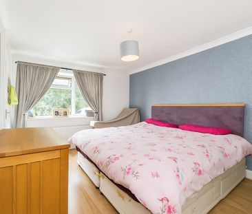 3 Bed Flat, Wellow Close, SO18 - Photo 5