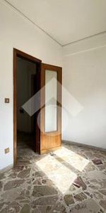 Quadrilocale in affitto - Photo 3