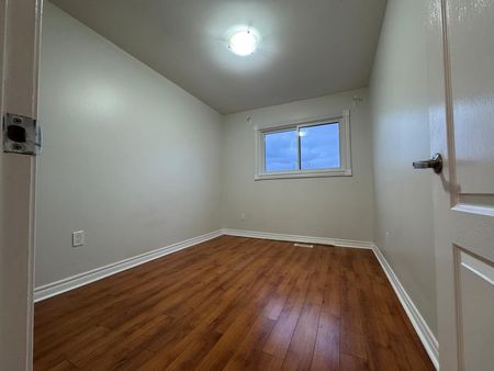 For Lease - 3369 Burdock Place, Mississauga, Ontario - Photo 4