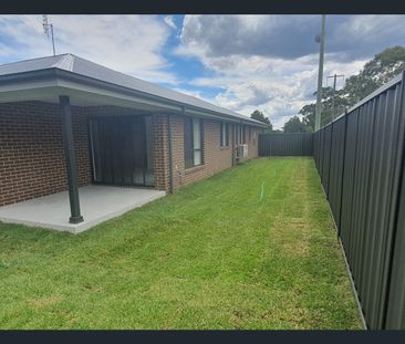 4 Bedroom Home - Photo 5