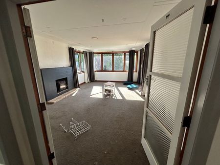 Large family home with huge garden space - Photo 4