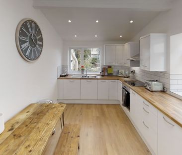 Double Room-Gloucester Road- Close to Hospital! - Photo 2