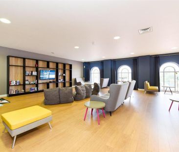 Studio to rent - Photo 3