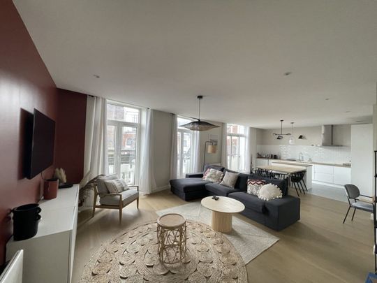 SUPERBE T3 MEUBLE AVEC TERRASSE HYPERCENTRE DE LILLE réf G521 - Photo 1