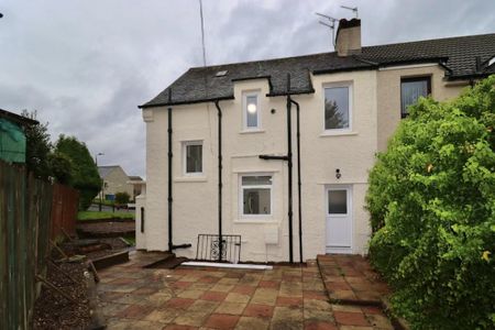 4 bedroom semi-detached house to rent - Photo 5