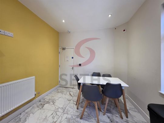 Glenfield Road, LE3, Leicester - Photo 1